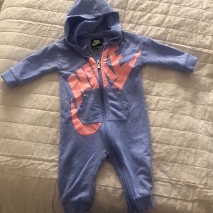 Nike jumpsuit (baby girl)
